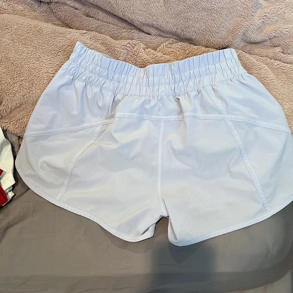 Periwinkle lulu tracker shorts 4 inch - Picture 2 of 3